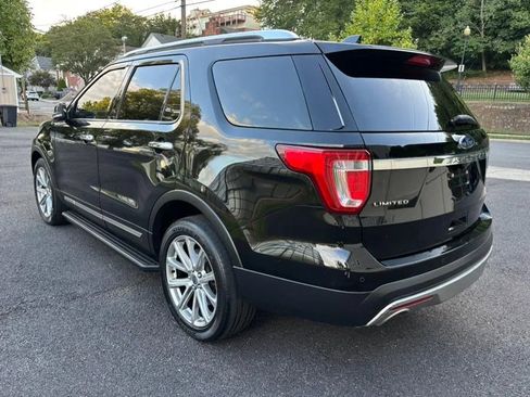 Used 2017 Ford Explorer Limited image 6