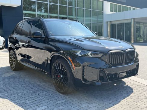 Used 2024 BMW X5 xDrive40i w/ M Sport Package AWD/4WD image 7