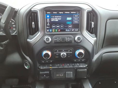 Used 2022 GMC Sierra 3500 AT4 w/ AT4 Preferred Package image 19