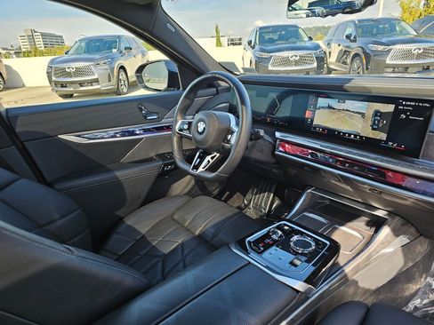 Used 2025 BMW 740i 740i image 10