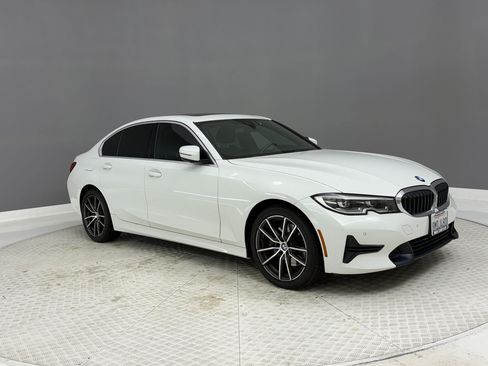 Used 2019 BMW 330i Sedan w/ Premium Package RWD image 7