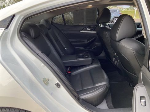 Used 2018 Nissan Maxima 3.5 SL image 13