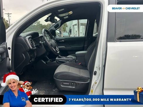 Used 2023 Toyota Tacoma TRD Off-Road image 5