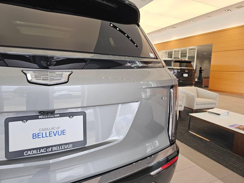 New 2027 Cadillac Vistiq Sport AWD/4WD image 18