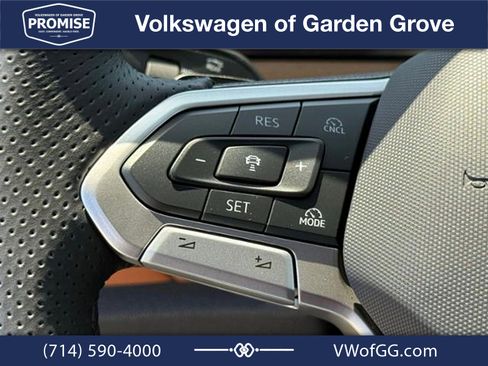 New 2026 Volkswagen Tiguan SEL R-Line AWD/4WD image 18