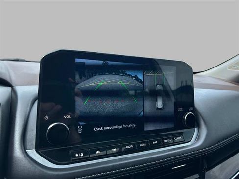 Used 2022 Nissan Rogue SL w/ SL Premium Package image 30