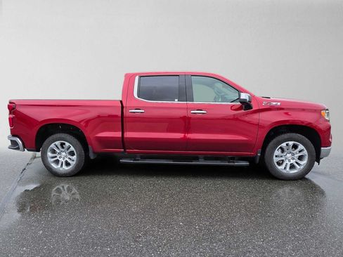 Used 2025 Chevrolet Silverado 1500 LTZ w/ Technology Package AWD/4WD image 2