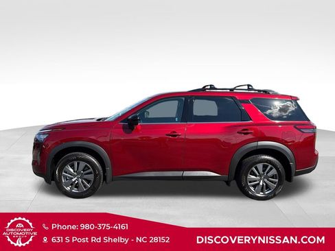 New 2026 Nissan Pathfinder SV w/ Cargo Package FWD image 9