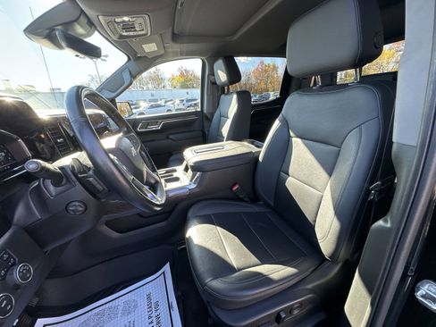 Used 2022 Chevrolet Silverado 1500 LTZ w/ LTZ Premium Package image 20