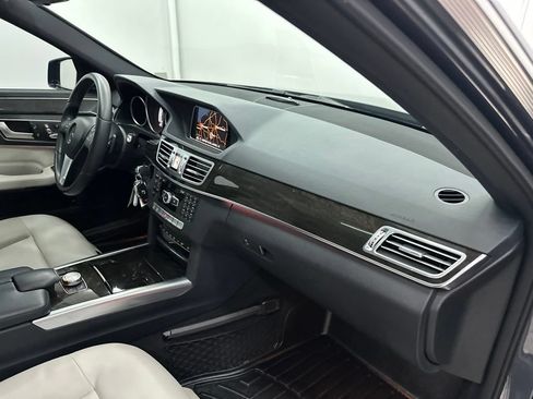 Used 2014 Mercedes-Benz E 350 4MATIC Sedan image 26