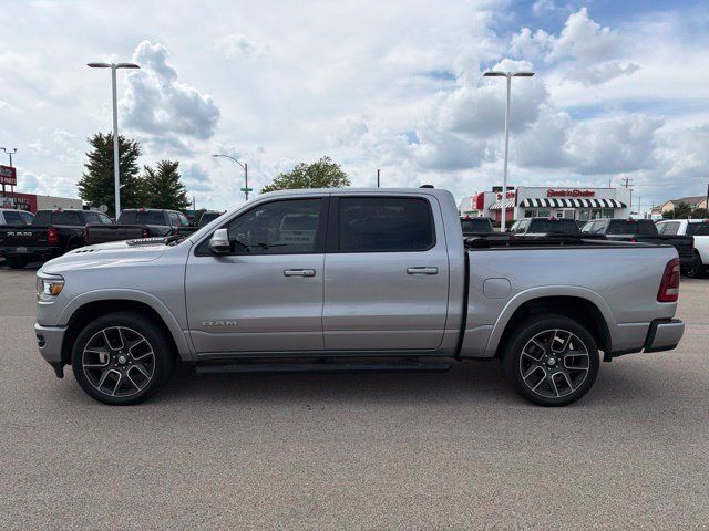 Used 2019 RAM 1500 Laramie AWD/4WD image 2