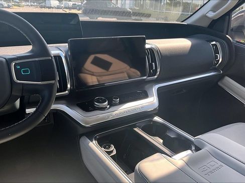 New 2027 Ford Expedition Max Platinum RWD image 7