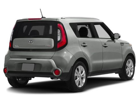 Used 2015 Kia Soul FWD image 2