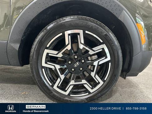 Used 2025 Hyundai Santa Cruz Limited AWD/4WD image 12