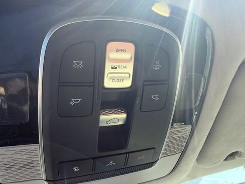 Used 2022 Hyundai Palisade Calligraphy FWD image 25