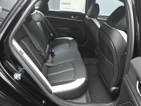 Used 2026 Kia K5 GT-Line image 35