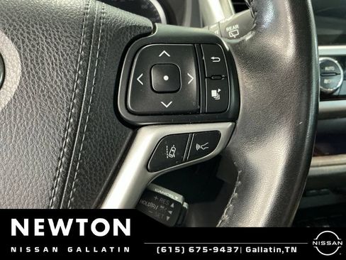 Used 2017 Toyota Highlander Limited FWD image 36