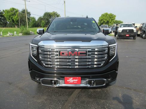 Certified 2024 GMC Sierra 1500 Denali w/ Denali Reserve Package AWD/4WD image 14