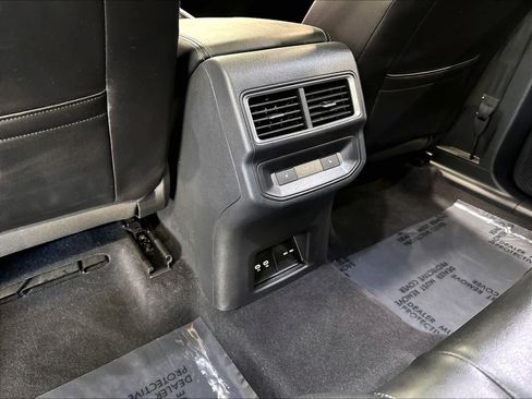 Used 2024 Volkswagen Atlas Cross Sport SEL Premium R-Line AWD/4WD image 13