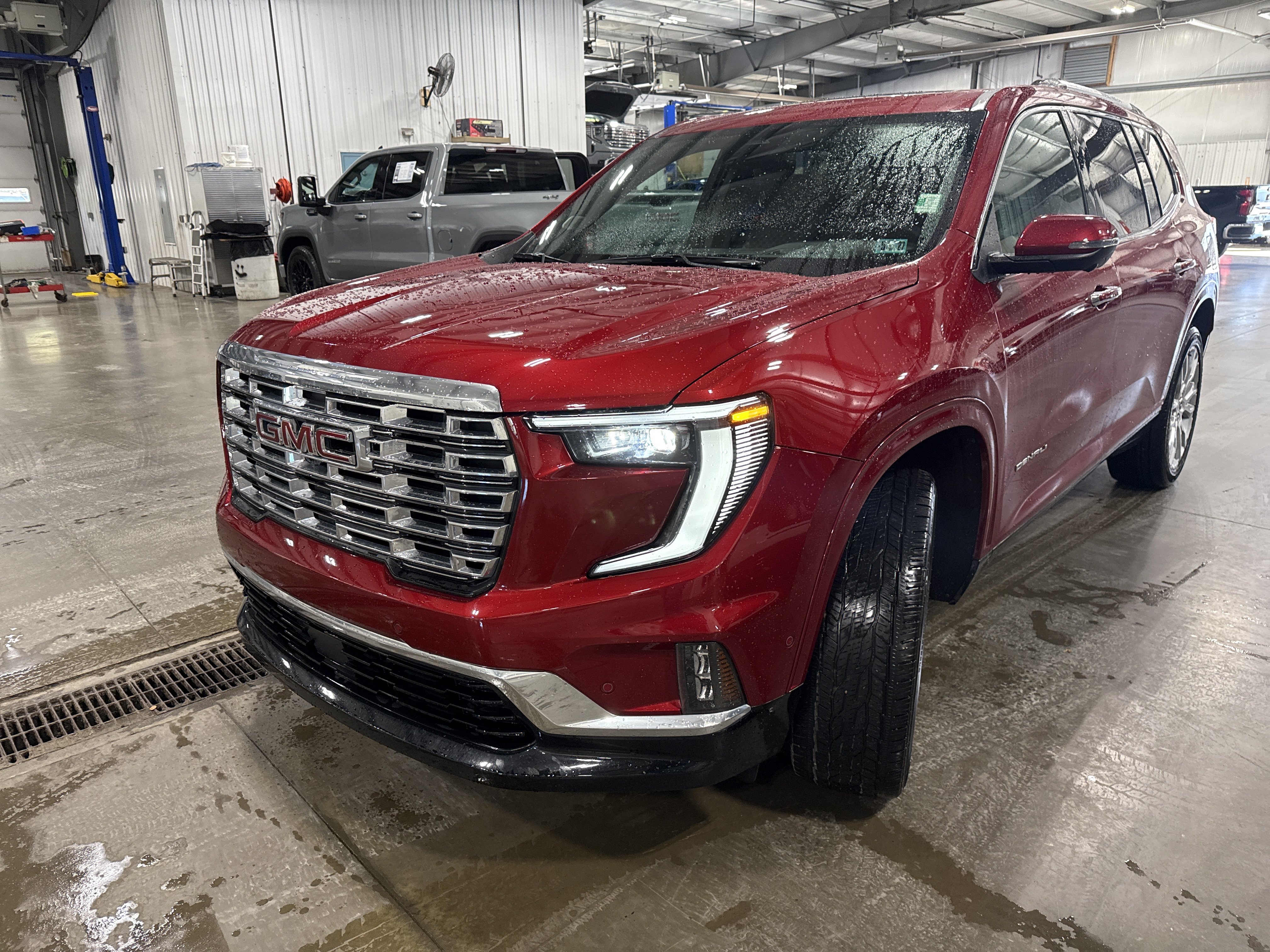 Used 2024 GMC Acadia Denali w/ Super Cruise Package AWD/4WD image 5