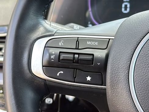 Used 2025 Kia Sportage EX image 22