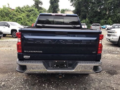 Used 2021 Chevrolet Silverado 1500 LT w/ Convenience Package II AWD/4WD image 3