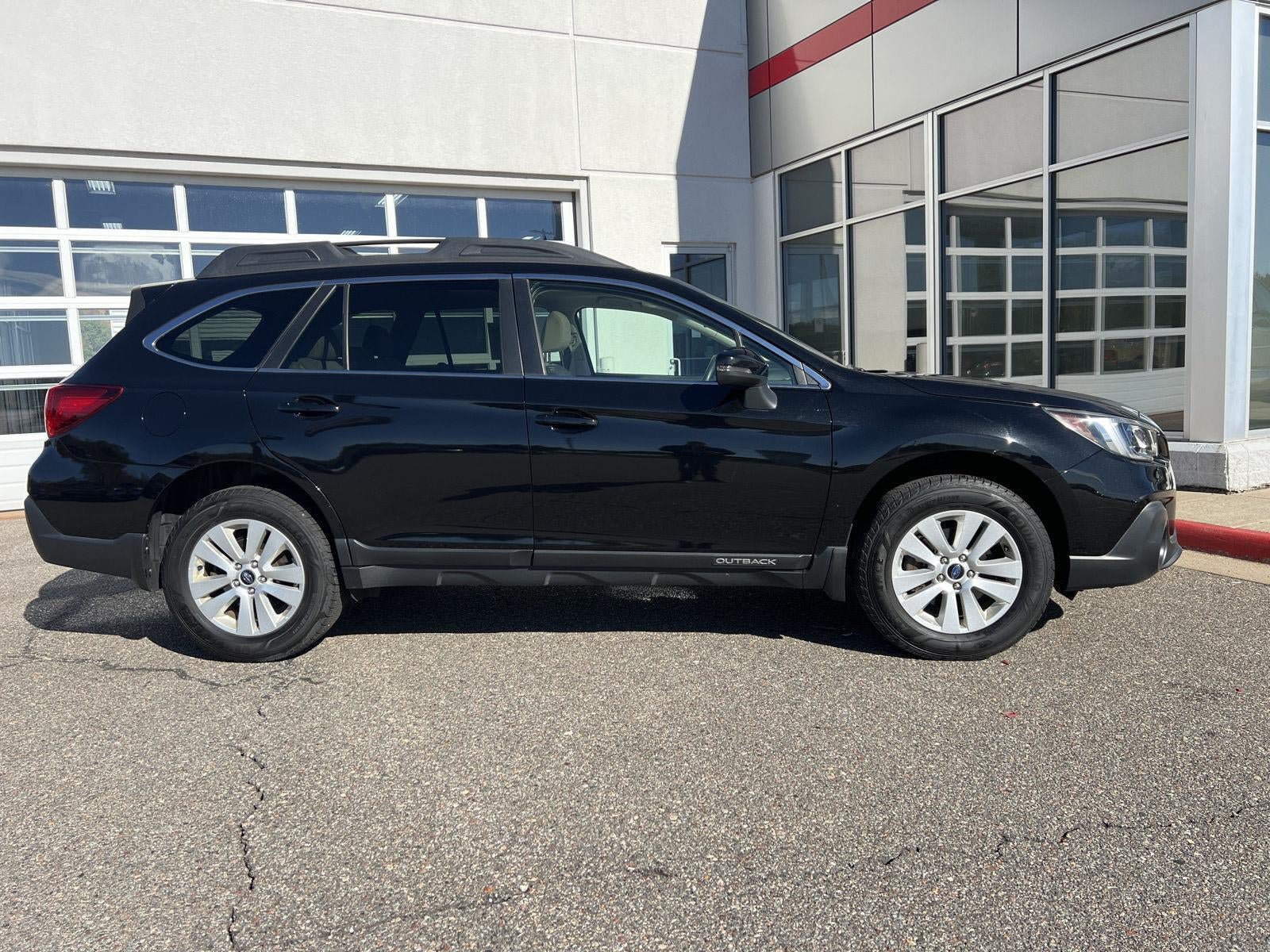 Used 2018 Subaru Outback 2.5i Premium AWD/4WD image 29