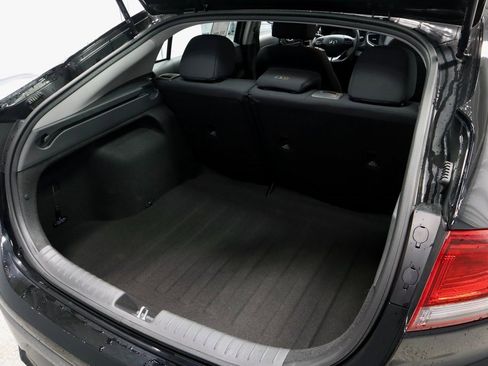 Used 2018 Hyundai Ioniq Blue image 14