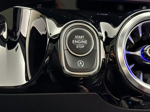 Certified 2023 Mercedes-Benz GLA 250 image 29