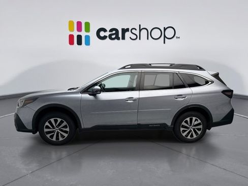 Used 2022 Subaru Outback Premium AWD/4WD image 2