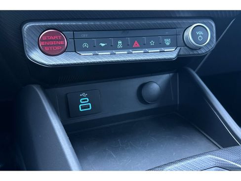 Used 2025 Ford Mustang Coupe RWD image 28