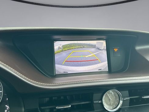Used 2016 Lexus ES 350 w/ Accessory Package FWD image 36