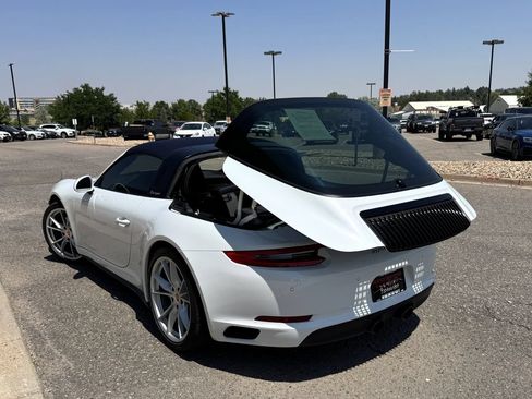 Used 2019 Porsche 911 Targa 4 AWD/4WD image 13