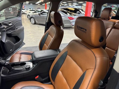 Used 2017 GMC Acadia SLT image 35