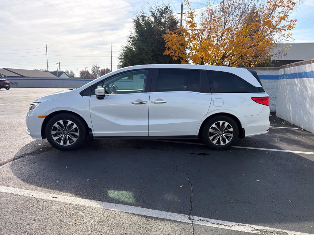 Used 2022 Honda Odyssey EX-L image 2