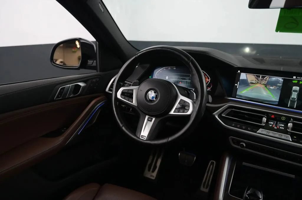 Used 2023 BMW X6 xDrive40i w/ M Sport Package AWD/4WD image 36