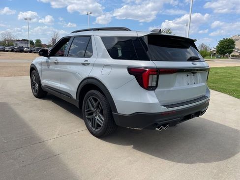 New 2026 Ford Explorer ST w/ Sun And Sound Package AWD/4WD image 7