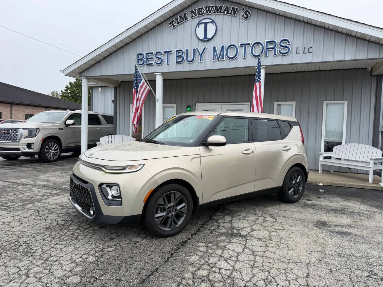 Used 2020 Kia Soul EX FWD image 1