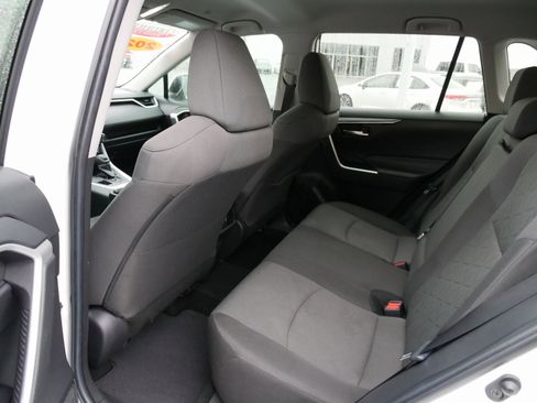 Used 2023 Toyota RAV4 XLE image 15
