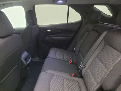 Used 2019 Chevrolet Equinox LT w/ Sun & Navigation Package image 18