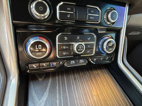 Certified 2024 GMC Yukon Denali image 14