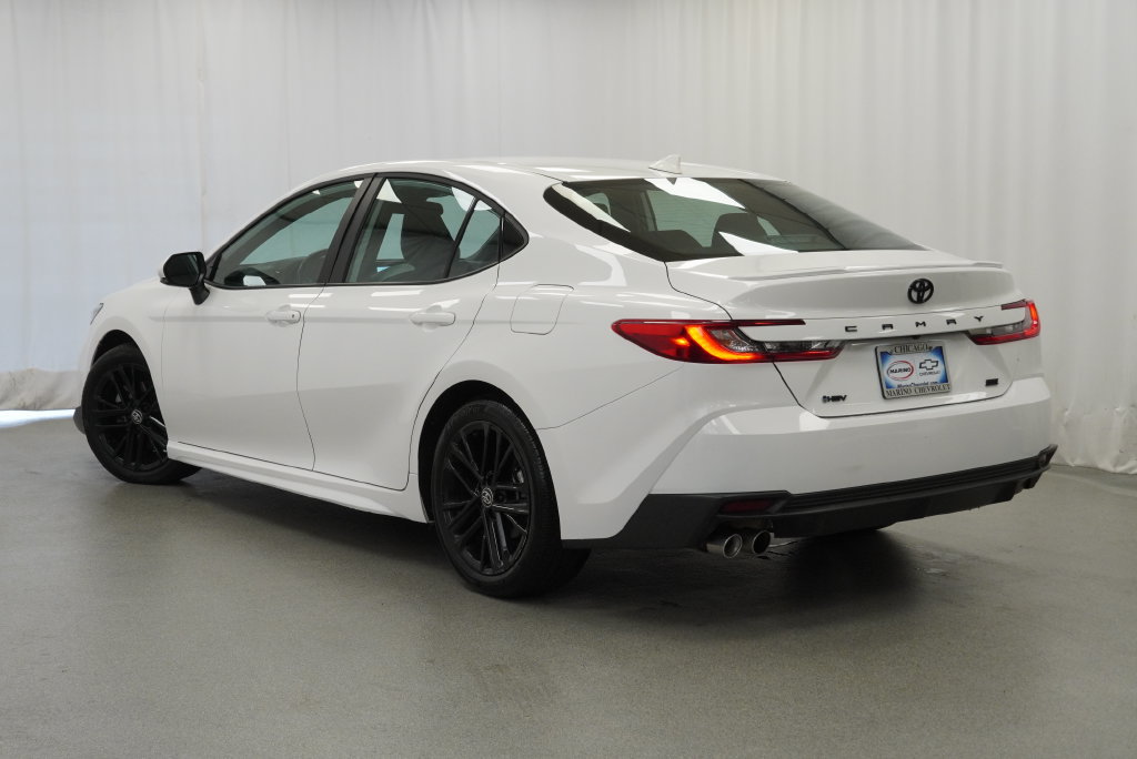 Used 2025 Toyota Camry SE FWD image 32