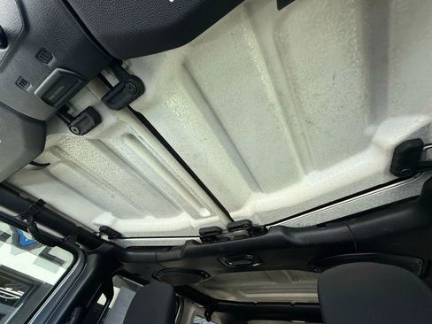 Used 2020 Jeep Wrangler Unlimited Sport S image 31