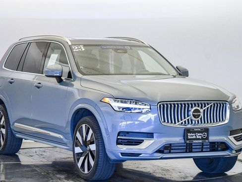 Certified 2023 Volvo XC90 T8 Ultimate w/ Protection Package Premier image 6