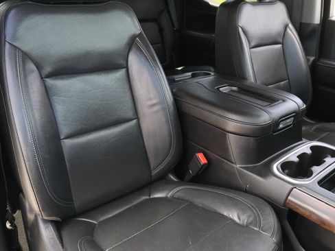 Used 2019 GMC Sierra 1500 SLT w/ SLT Premium Plus Package RWD image 19