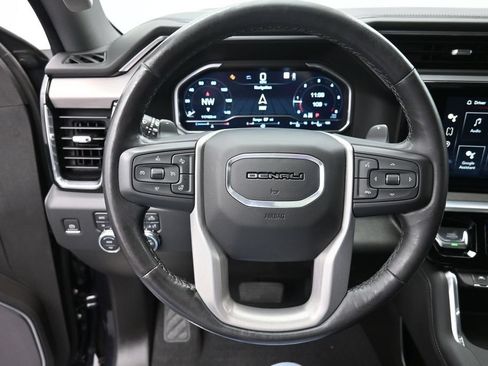 Used 2022 GMC Sierra 1500 Denali w/ Denali Reserve Package AWD/4WD image 23
