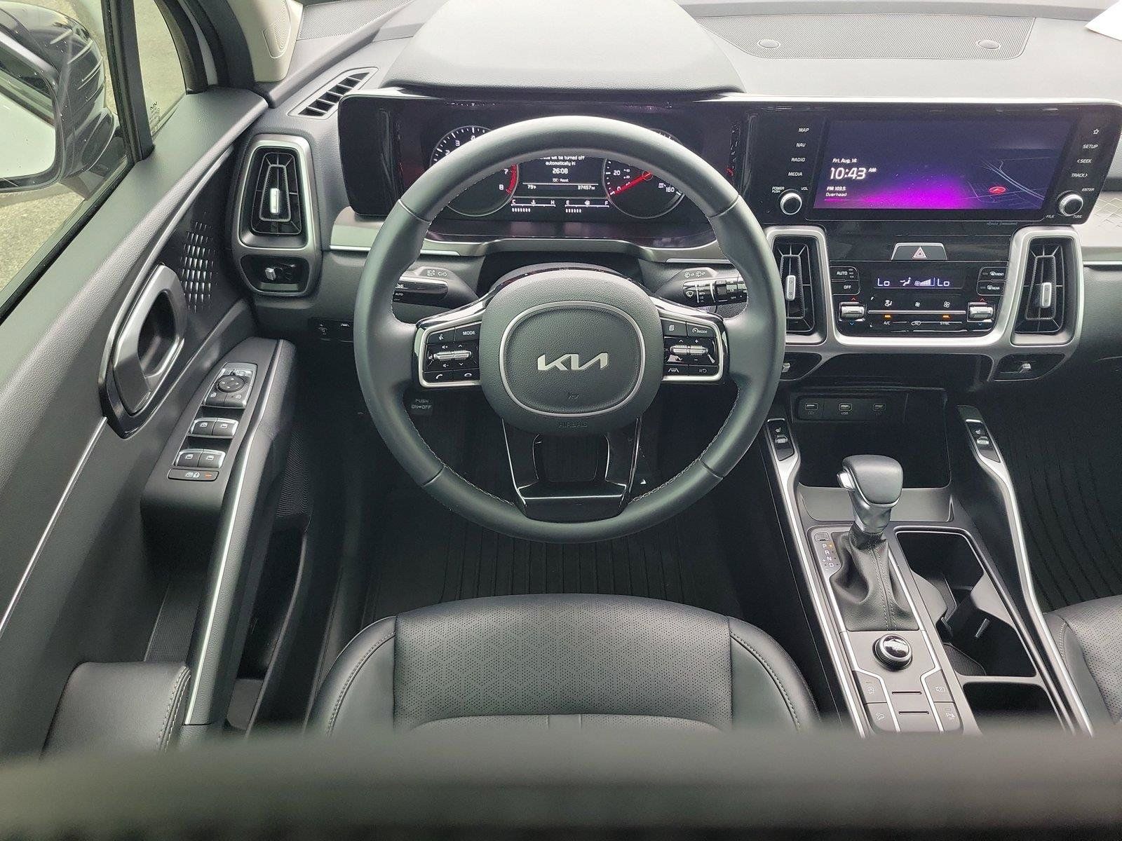 Used 2022 Kia Sorento S w/ Panoramic Sunroof Package FWD image 10