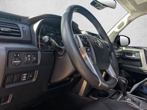 Used 2022 Toyota 4Runner TRD Sport image 9