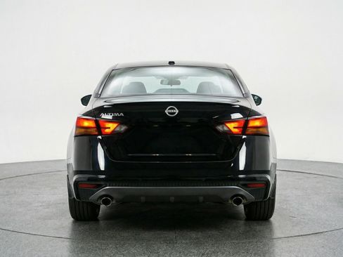 Used 2025 Nissan Altima 2.5 SV image 7