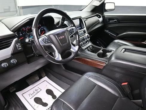 Used 2019 GMC Yukon XL SLT image 18